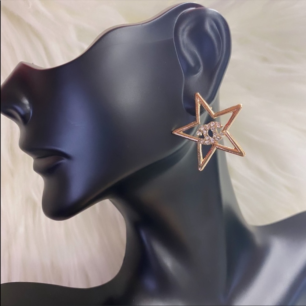 Gold star Earrings